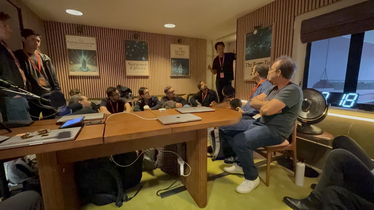 Orange DAO 🍊 | founders wanted tweet media