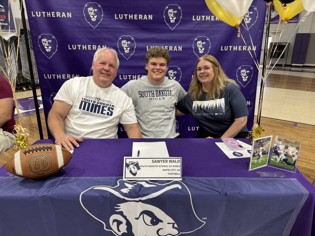 🏈 Congratulations to Sawyer Wald for signing with South Dakota School of Mines to play Football!