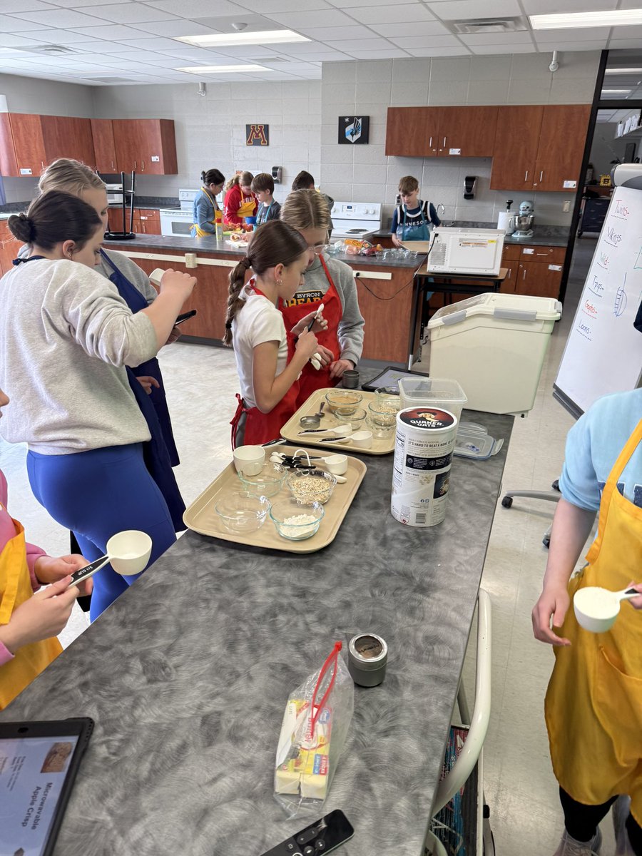 BizMathGuy's tweet image. Business Math 6- Today’s Formula: Apple Crisp + Knife Skills = Business Math 6 Tastes Success! @ByronMSBears @ByronBears #BizMathGuy