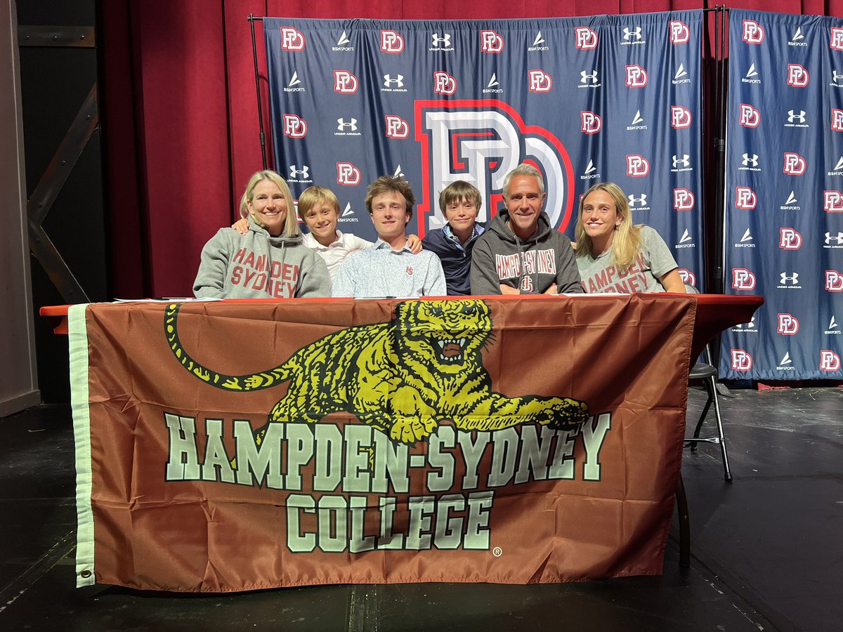 Signed ✍️
<a href="/HSC__FOOTBALL/">H-SC Football</a> 
<a href="/Coach_Luvara/">Vince Luvara</a> 
<a href="/ZachZullinger/">Zach Zullinger '07</a>