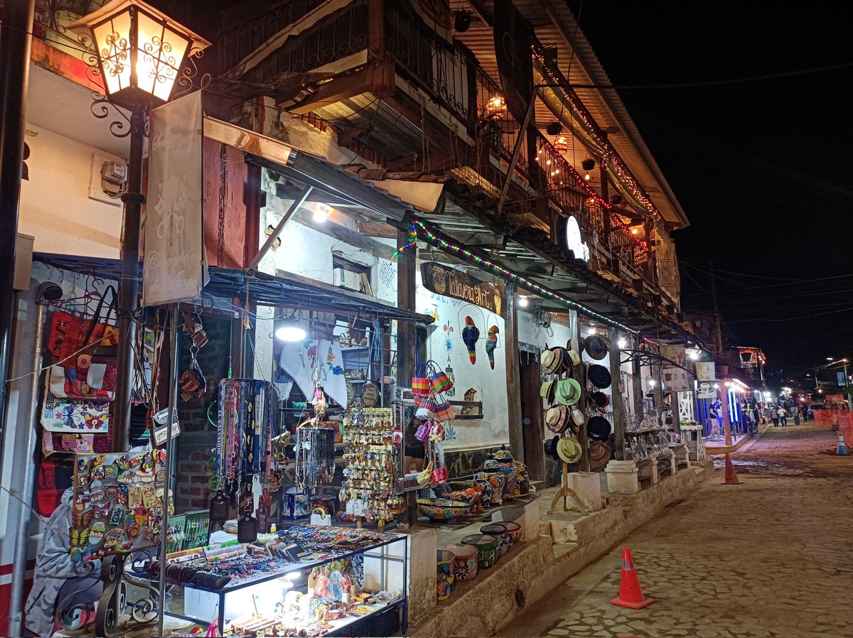 VisitAtaco's tweet image. Pintoresco, elegante, cultural, así es Ataco.

¿Lo mejor?
Se siente como 19°C

Visiten Ataco ♥️🇸🇻