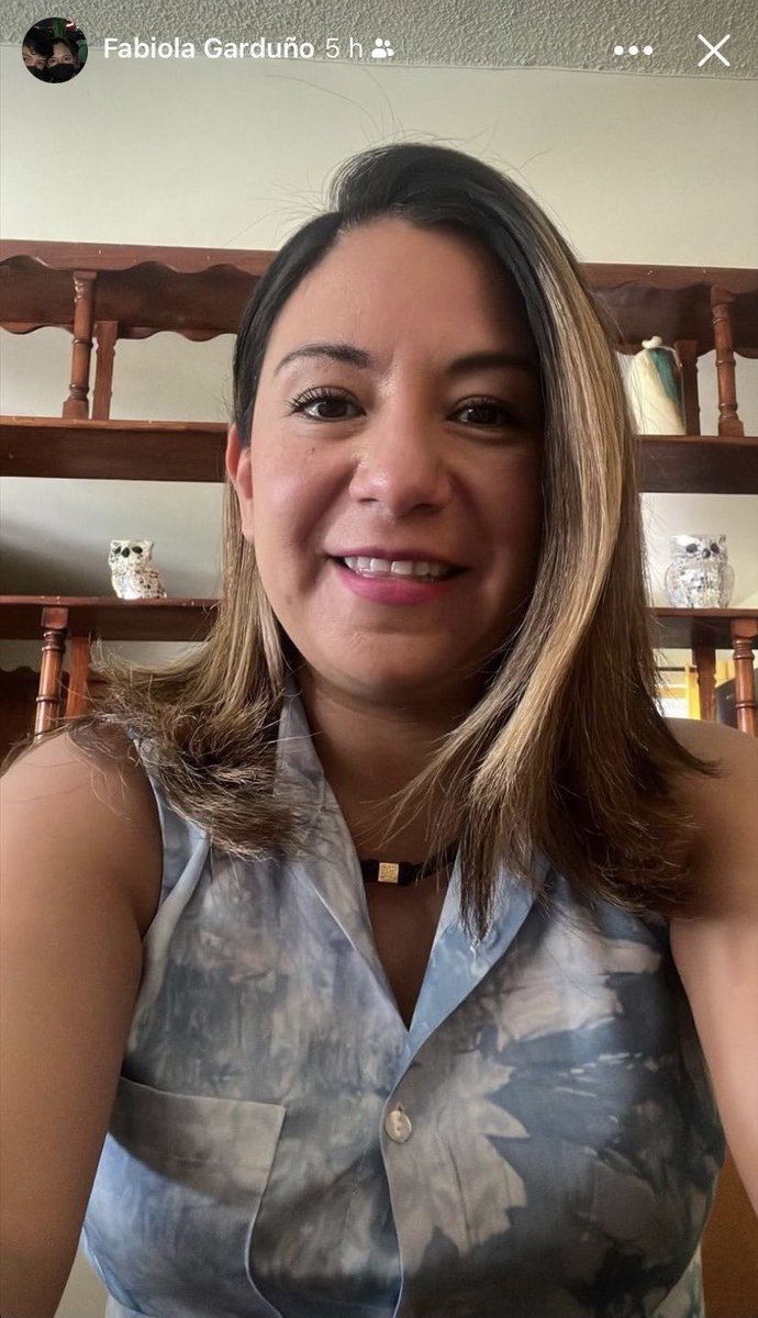 mojojojo_mx's tweet photo. La carita / los pies 
Fabiola Garduño https://t.co/XeHHLsSFtD