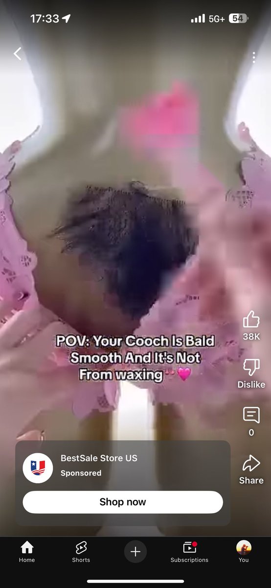 jaobyboi's tweet photo. @YouTube why are your ads so scammy?  Like do you guys not screen these advertisers at all???? https://t.co/soidjvBdEj