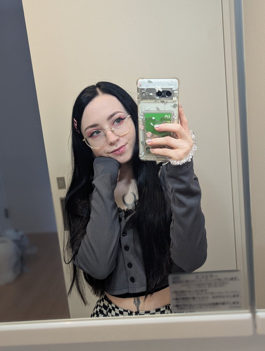 Alex 🌙 tweet media