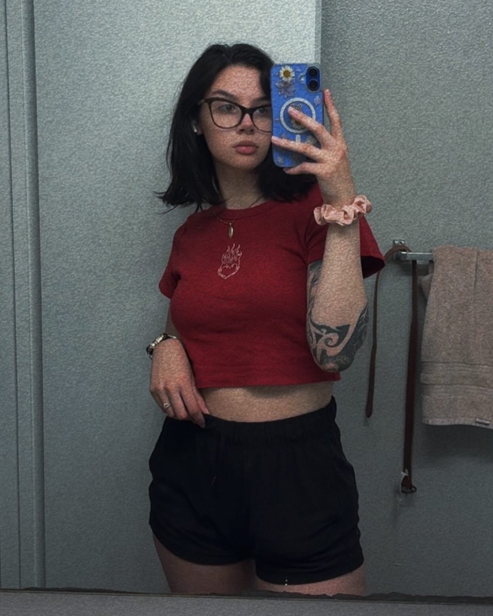 Reina (@rear_reina) / Posts / X