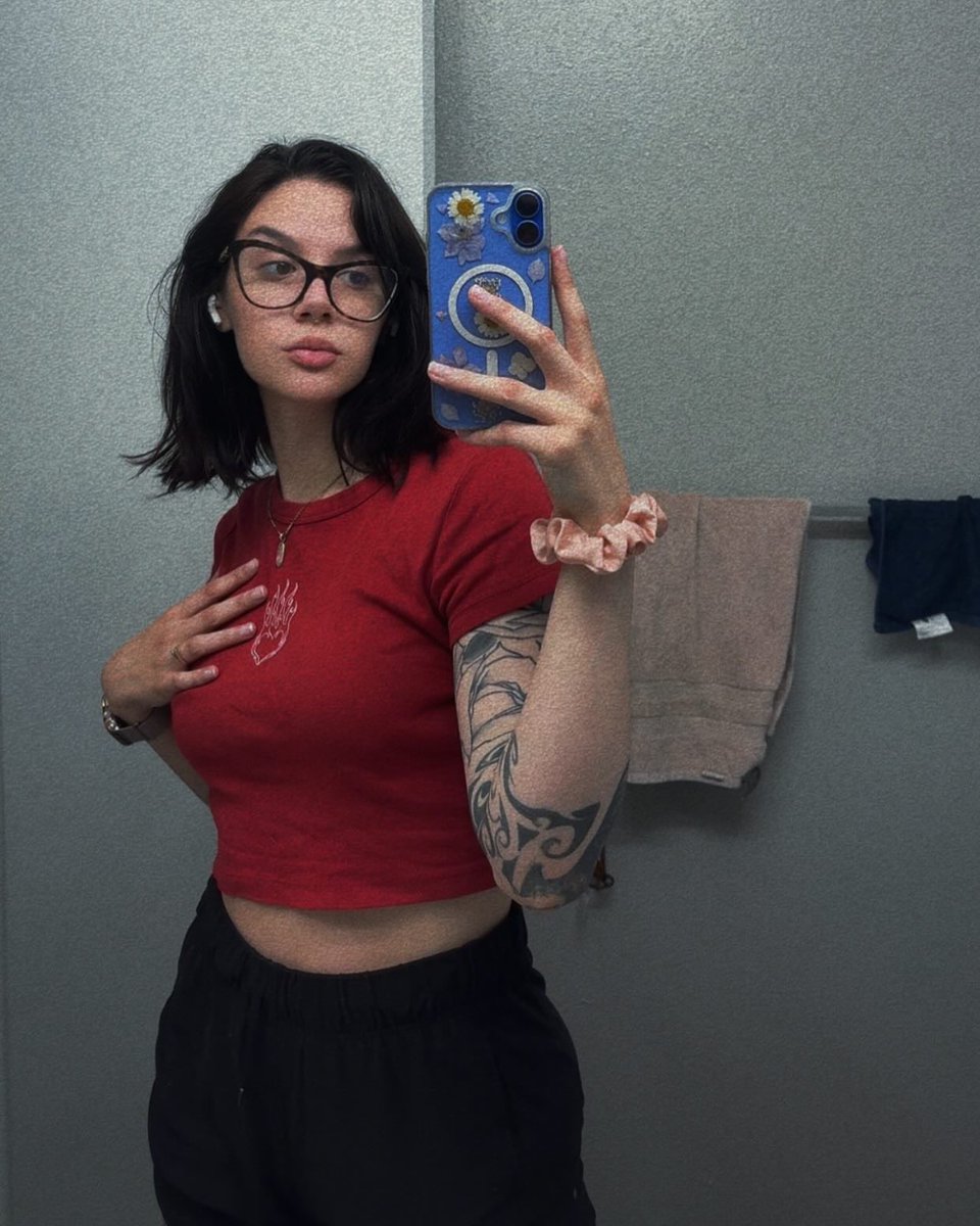 Reina (@rear_reina) / Posts / X