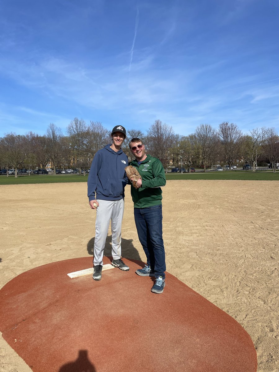 THANK YOU to Senn High School’s Baseball team for an awesome pitching coaching session in preparation for my Chicago Cubs first pitch!

I left feeling super encouraged and far better equipped! ￼They even helped simulate some nerves by hurling tasteful insults at me ￼🤣