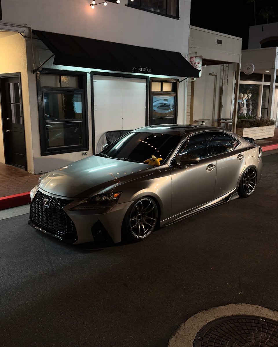nocarcontext's tweet photo. Lexus IS300 Sport 🩶🩶 https://t.co/jcKcbpYUdA