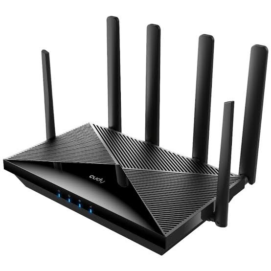 helios_brah's tweet photo. When you specifically book a hotel room that you were in 2 months ago and slept fantastic in

But they decided to switch out every single router in the facility for this 6 antenna ABOMINATION

So far 4 hours of sleep last 2 nights

Shoot me in the fucking face. https://t.co/6XzrUZjRko