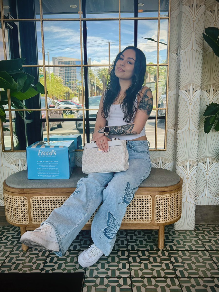 888rora's tweet image. 100 days sober.