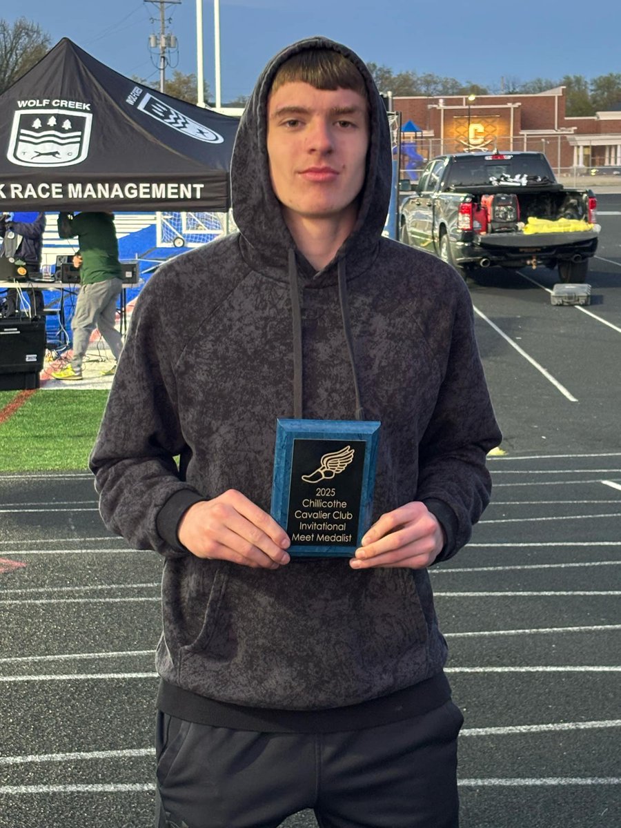 Congratulations to Joey Francis! He was the meet medalist tonight at the Chillicothe Invitational. He also won this honor last week at the RL Davisson Invitational. Great work, Joey!