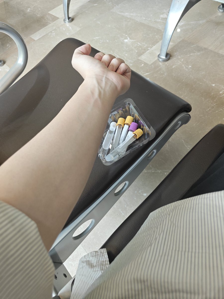 一年两度的抽血环节🙃