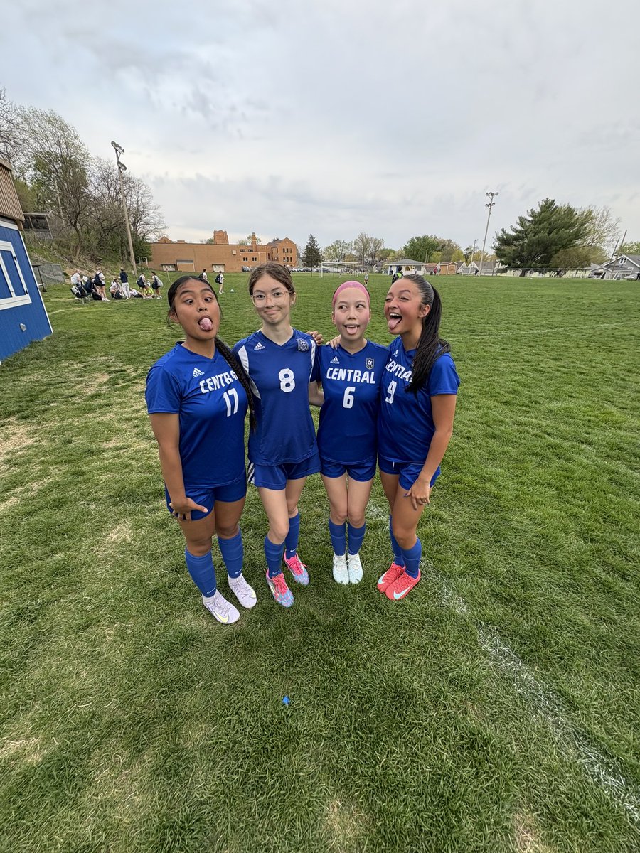 C teams battled hard tonight against Liberty North. POTGs go to Finian, Jaylyn, Lisette, and Brooklyn. Finian and Jaylyn continue to hold our back line accountable, while Lisette and Brooklyn’s touches created many great opportunities! Great work from all our girls tonight!!!