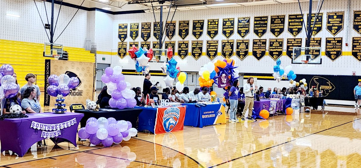 Amazing Event  <a href="/FossilRidgeKISD/">Fossil Ridge High School</a> today.  8 Senior Lady Panther Athletes signed- 2 Soccer, 1 Volleyball, 2 Basketball, 1 Softball, 1 Track, and 1 Wrestler committed in front of Family, Friends, Coaches, Principals, Teachers, and Teammates <a href="/KISDAthletics/">Keller ISD Athletics</a>  #classof2025