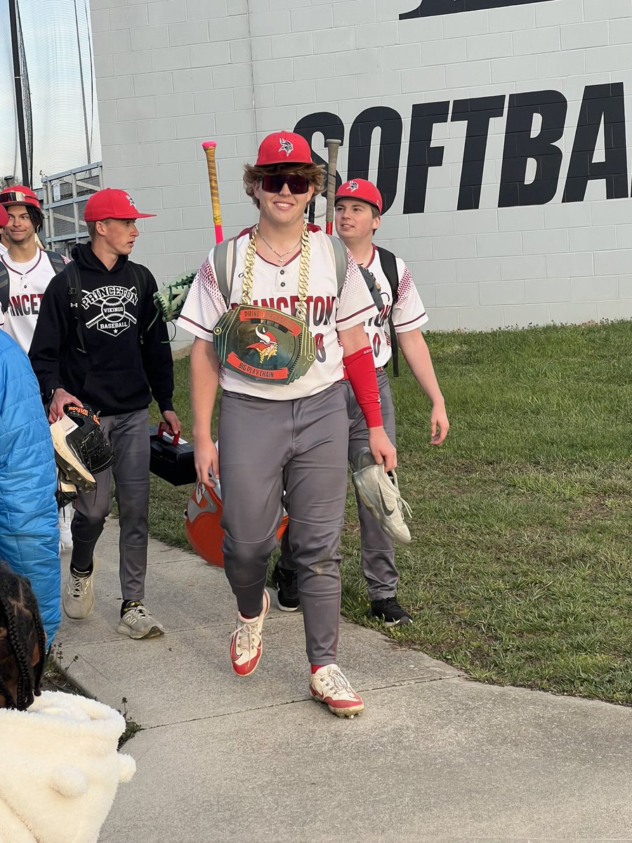 Grayson Wolf tweet media