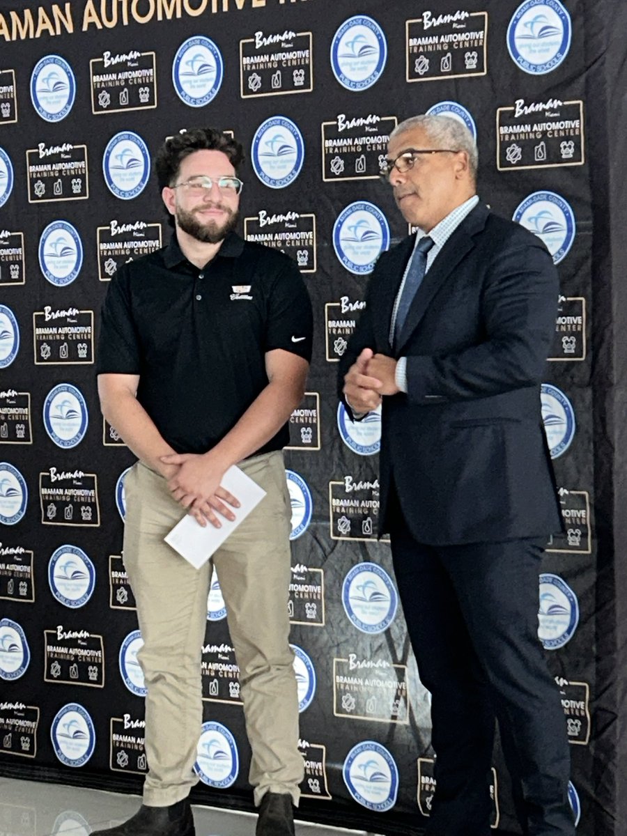 Lindsey_HTC's tweet photo. Congratulations to Mr. Hurtado—very first ASE Master Technician to graduate from the Braman Automotive Training Center 🚘 Your journey is a powerful reminder that second chances matter. We’re incredibly proud of you💫#YourBestChoiceMDCPS #StepUpToSuccess #DrivenToAchieve https://t.co/YopCFqrY76