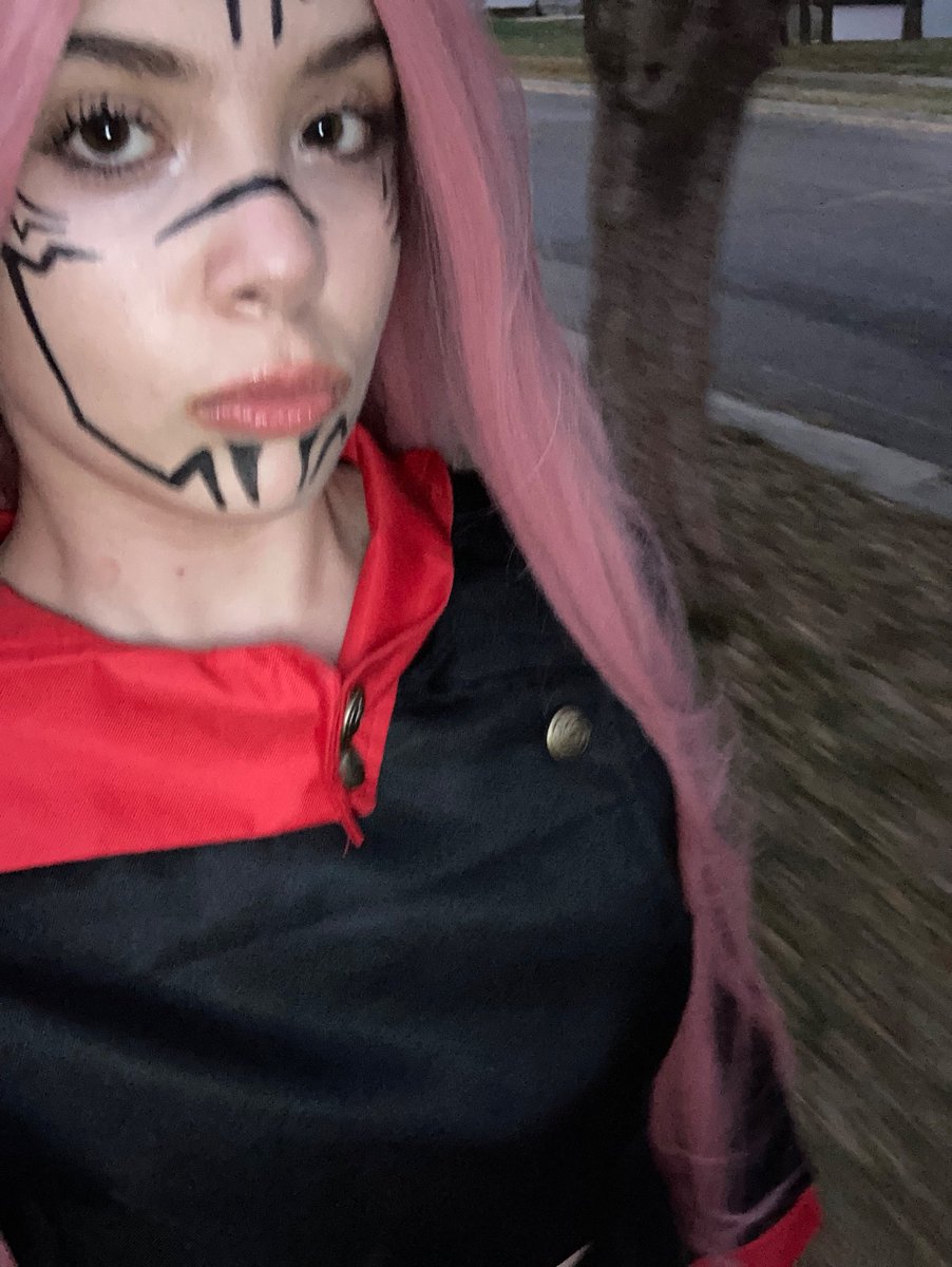 ivy_diddler's tweet photo. erm guys so in celebration of 700 followers… FACE REVEAL WITH ME AS DADDY SUKUNA!!! THANK YOU OOMFIES https://t.co/ZMnKeTlAP4