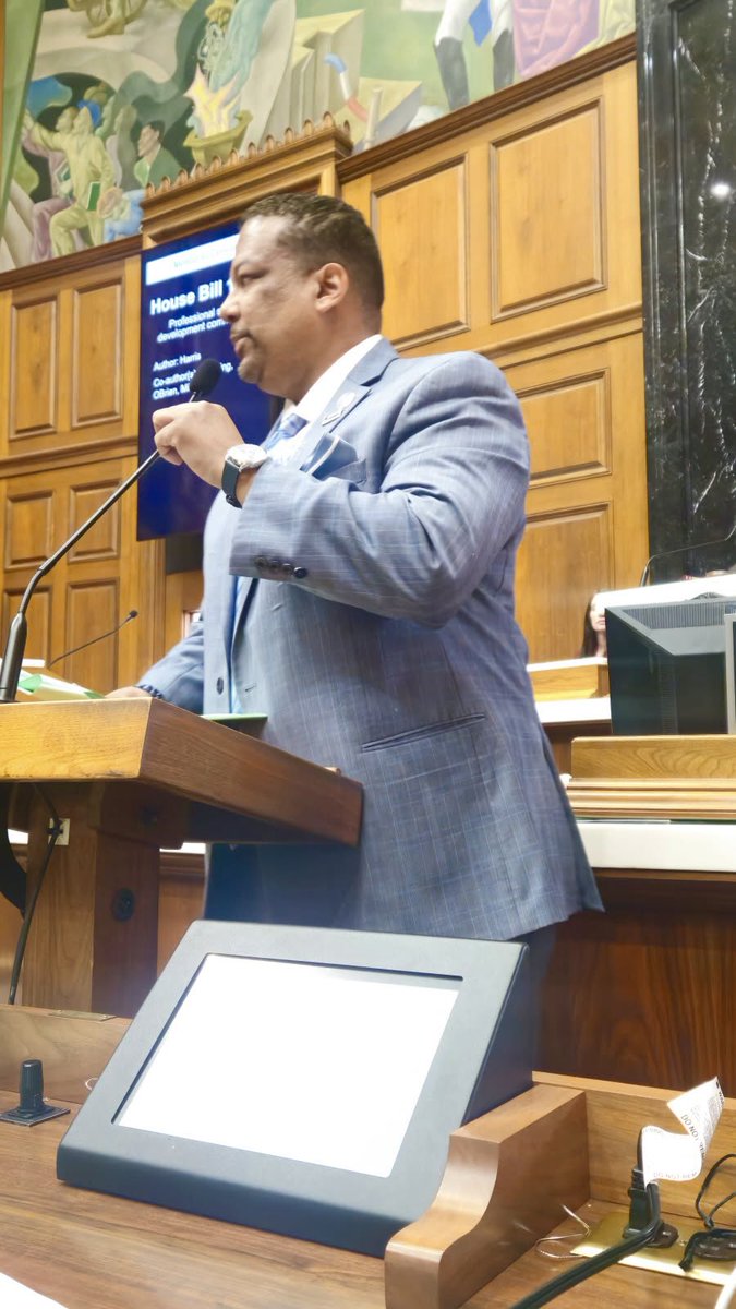 Earl L. Harris, Jr. tweet media