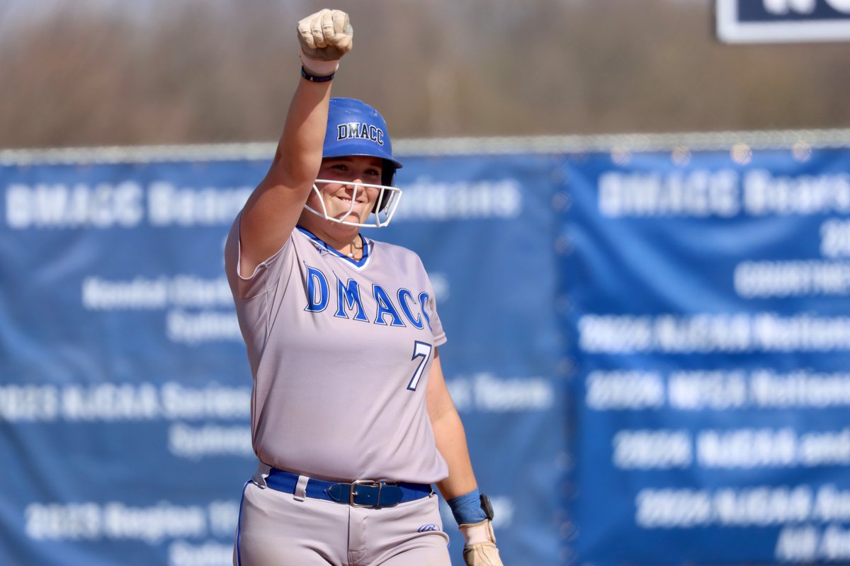 Josie McCuddin - DMACC Softball RBI 2B
📷<a href="/josie_mccuddin/">Josie McCuddin</a> <a href="/DMACCsoftball/">DMACC SOFTBALL</a>