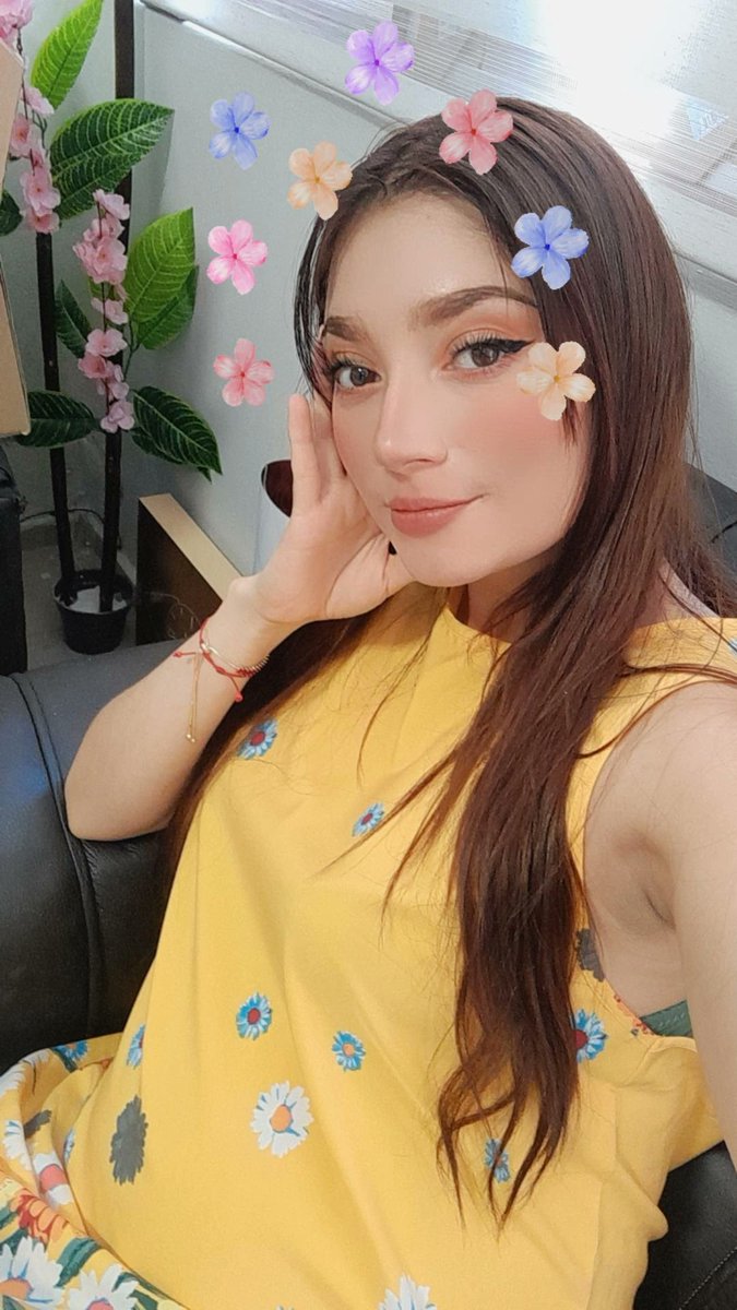 vega_romo's tweet photo. 🌼🌸🐝 https://t.co/g4Jyz0Bigh