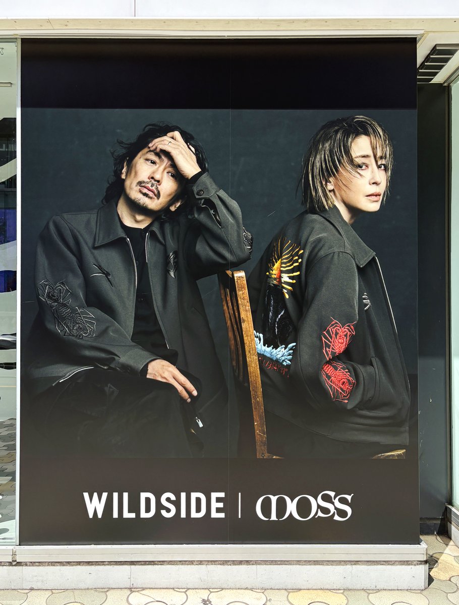 ラフォーレ原宿 店頭ディスプレイに、黒のジャンパーを着た #森田剛