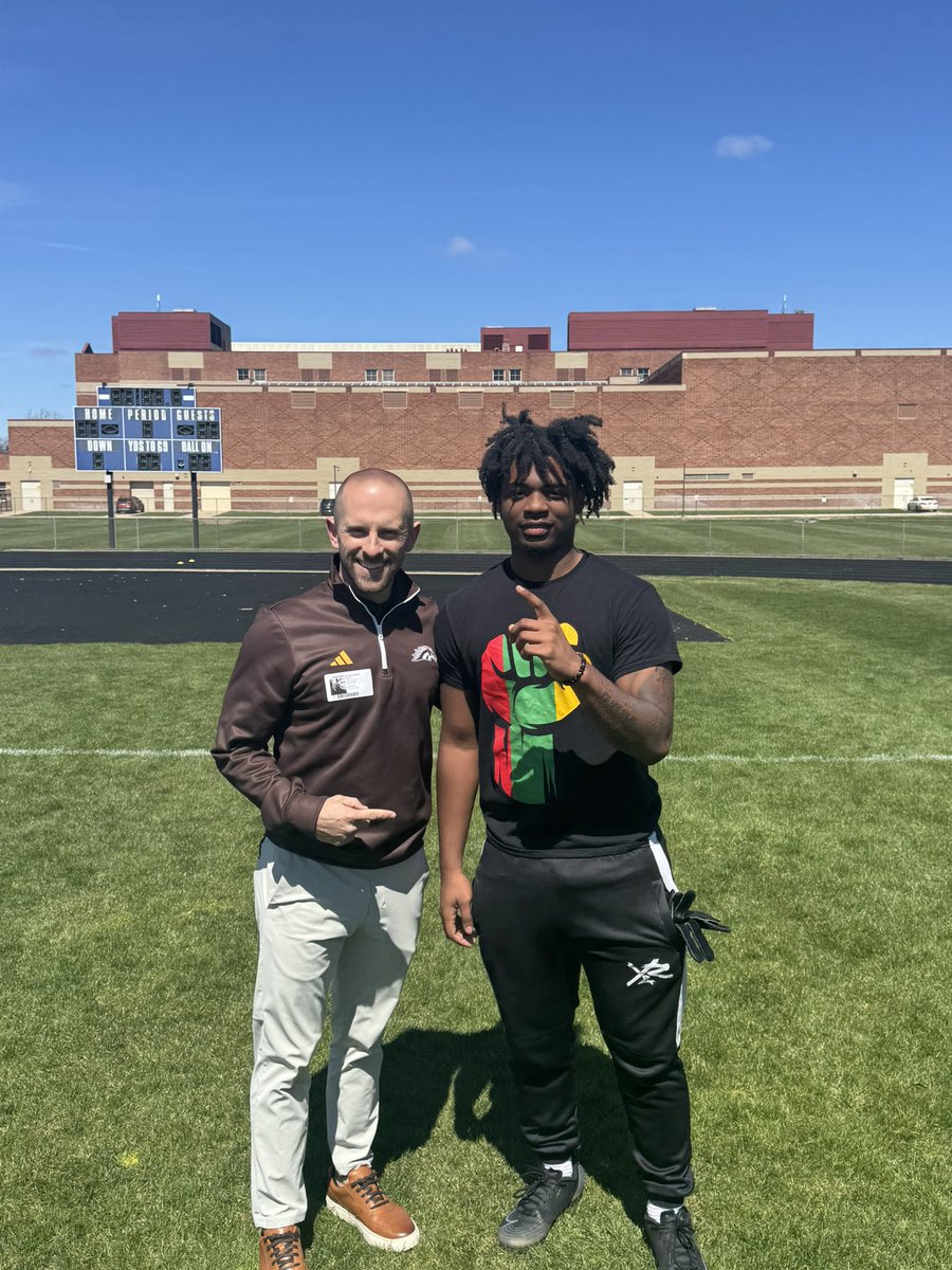 Teon Wadley (@teonwadley1) on Twitter photo I want to thank Coach <a href="/DSabock/">Coach Dan Sabock</a> & <a href="/WMU_Football/">Western Michigan Football</a> for coming to <a href="/SBRileyhigh/">South Bend Riley</a> today & for the invite to come compete at Camp this summer!!! #Go Broncos <a href="/RileyWildcatFB/">SB Riley Wildcat Football</a> <a href="/CoachLT39/">Lance Taylor</a> <a href="/CamAllenFB/">Cam Allen</a> <a href="/CoachDLeeFB/">Coach Lee</a> <a href="/CoachMillz_/">Millz2BeMade Training</a> <a href="/coach_craig21/">Jawon Craig</a> <a href="/Coach_Mroz/">Tanner Mroz</a> I want to thank Coach <a href="/DSabock/">Coach Dan Sabock</a> & <a href="/WMU_Football/">Western Michigan Football</a> for coming to <a href="/SBRileyhigh/">South Bend Riley</a> today & for the invite to come compete at Camp this summer!!! #Go Broncos <a href="/RileyWildcatFB/">SB Riley Wildcat Football</a> <a href="/CoachLT39/">Lance Taylor</a> <a href="/CamAllenFB/">Cam Allen</a> <a href="/CoachDLeeFB/">Coach Lee</a> <a href="/CoachMillz_/">Millz2BeMade Training</a> <a href="/coach_craig21/">Jawon Craig</a> <a href="/Coach_Mroz/">Tanner Mroz</a>