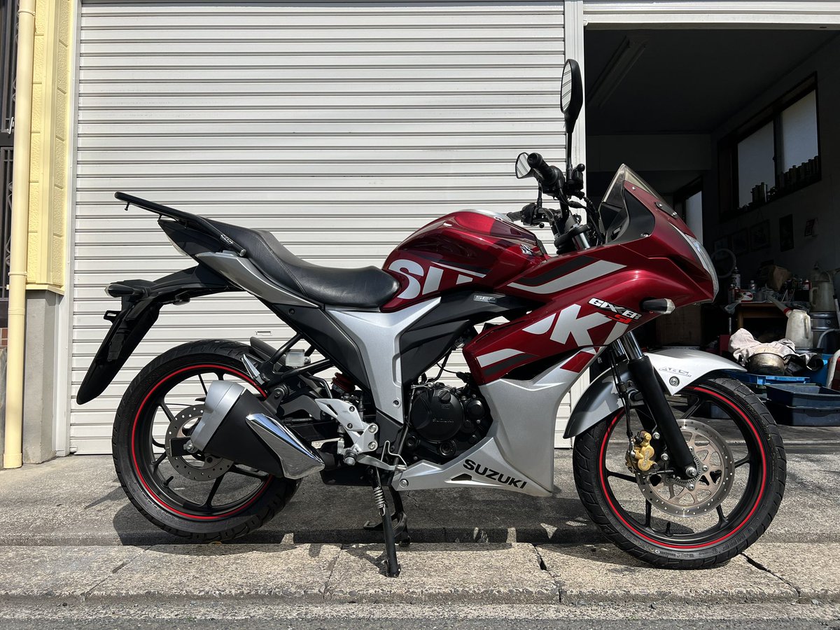 2t_project's tweet photo. 【中古車入荷情報】GIXXER SF155入荷しました!
インド仕様(逆輸入車?)です!
状態はとても良好です♪
直ぐに乗り出し可能です✨
燃費もかなり抜群ですね!足つきはやや高めです☺️
車両価格は15.4万円です!
是非お気軽にお問い合わせください!!
#スズキ #suzuki #gixxer155 #4stroke #sf https://t.co/qZYzEExHIo