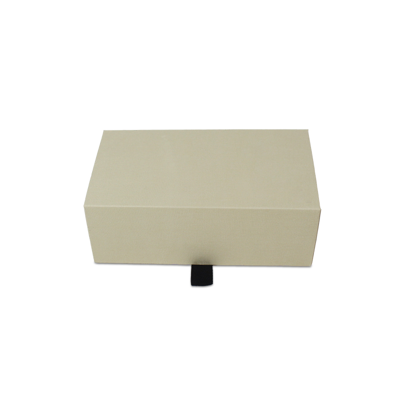 cfpackaging's tweet image. Magnetic clamshell with handle design, more convenient to open. Inner box reinforced on both sides, more stronger to protect the product. It uses a flat-pack design to saves shipping space and easy to assemble.
✅Size： 40X30X10.2 cm
#foldingbox #magneticbox #foldablebox #giftbox