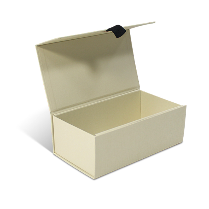 cfpackaging's tweet image. Magnetic clamshell with handle design, more convenient to open. Inner box reinforced on both sides, more stronger to protect the product. It uses a flat-pack design to saves shipping space and easy to assemble.
✅Size： 40X30X10.2 cm
#foldingbox #magneticbox #foldablebox #giftbox