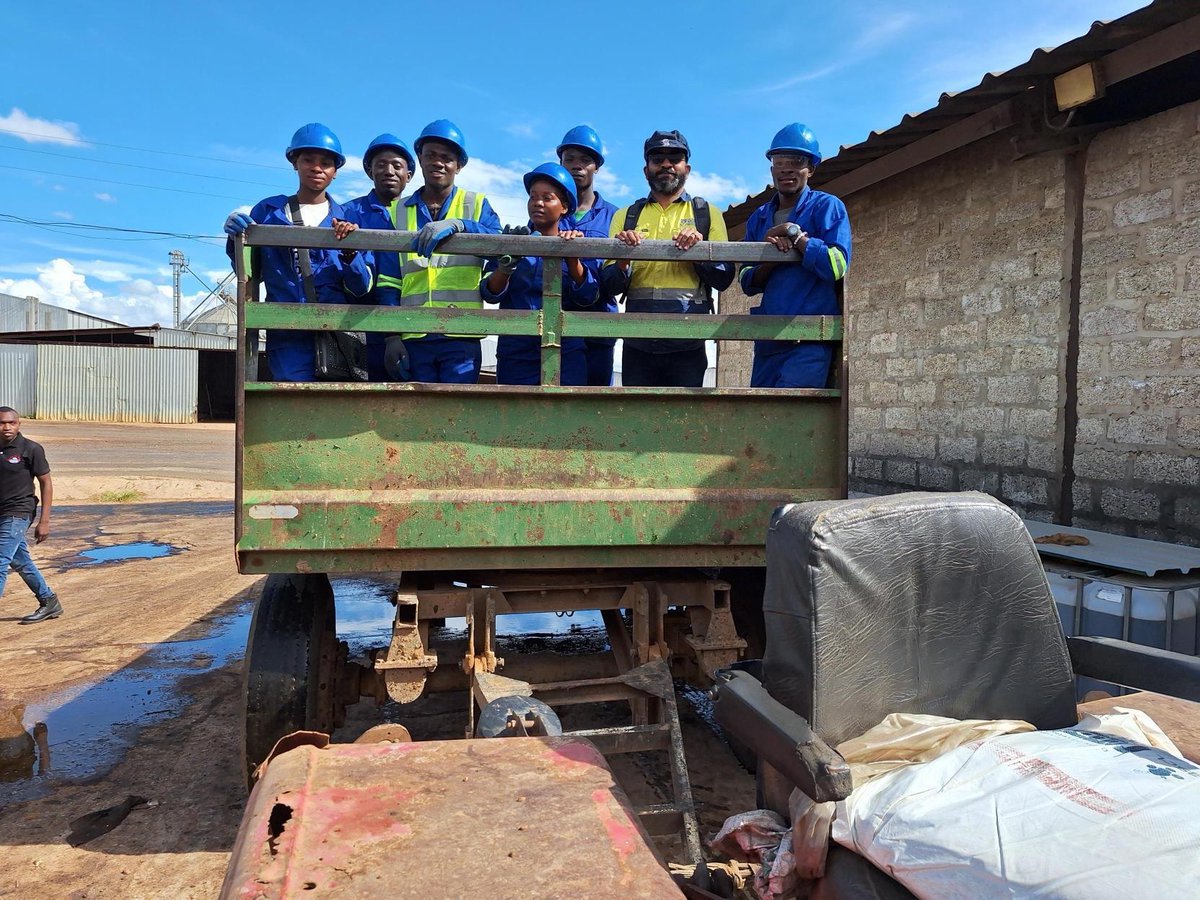 ReheatzSDG's tweet image. Happy #FieldworkFriday! Construction began on Monday at @MyZambeef with @MuralMk and @Build_It_Int preparing the site. Excited for the work ahead! @Researchirel @Irish_Aid @tcdengineering