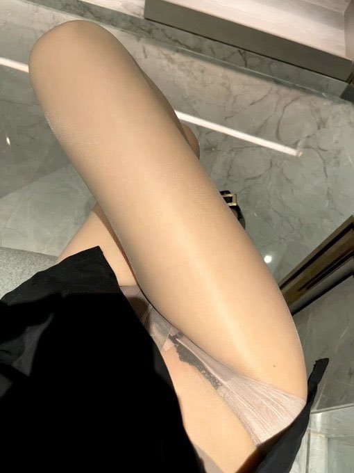 xiaoyan5370's tweet photo. 情不自禁的发骚了….. https://t.co/8IiOqCfS0Z
