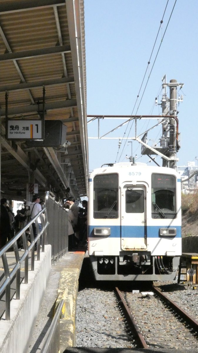 B4lbadoS's tweet photo. #これを見た人は水色又は青色と白色の混ざった色の画像を貼れ https://t.co/axfbyRNi95