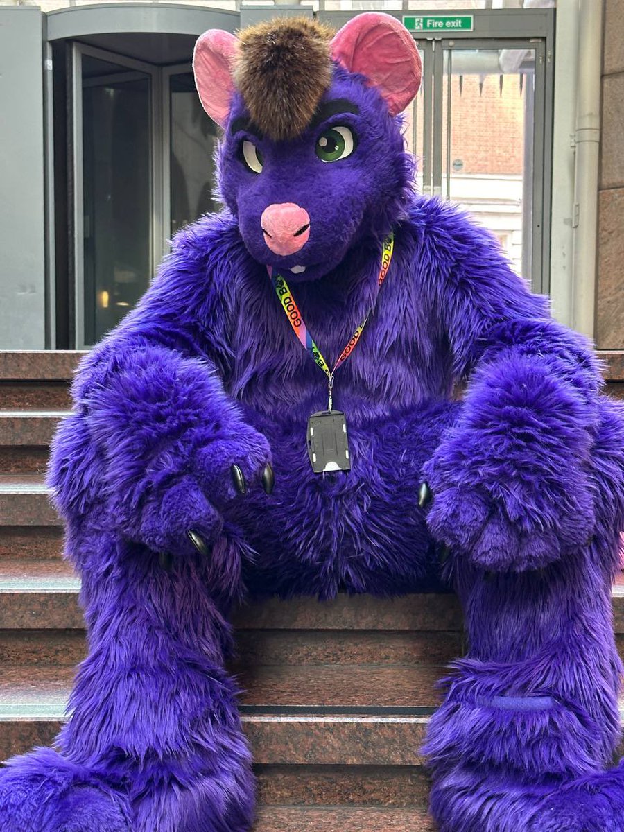 ScratchThatRat's tweet image. Why not haha