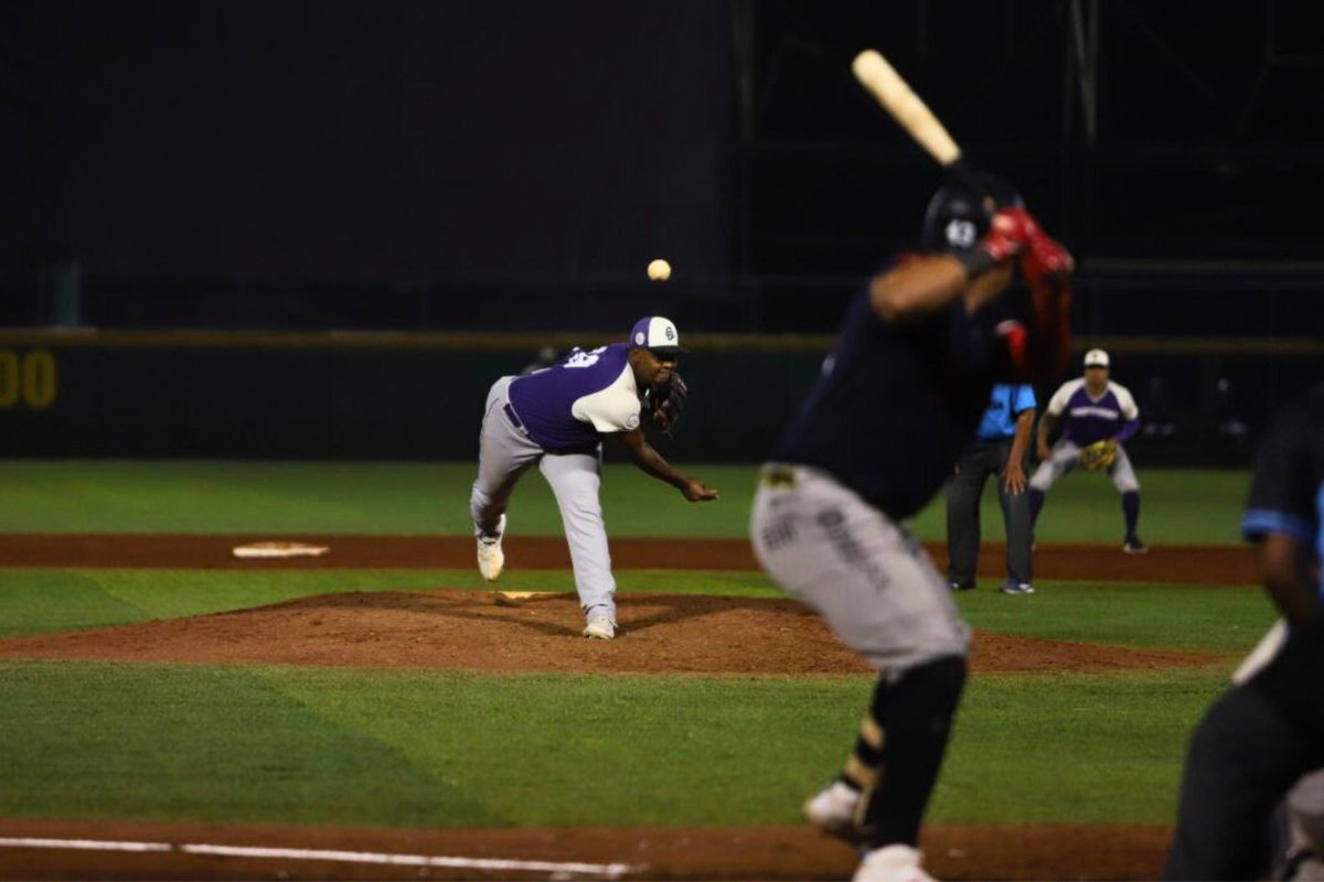 ConspiradoresQr's tweet photo. ¡Triunfo con estilo! 👊

Conspiradores vencen 9-3 a Rieleros en su casa.

Aquí algunas postales de la noche en Aguascalientes.

#VamosConspiradores #SpringTraining2025 https://t.co/MPhRwWIoim
