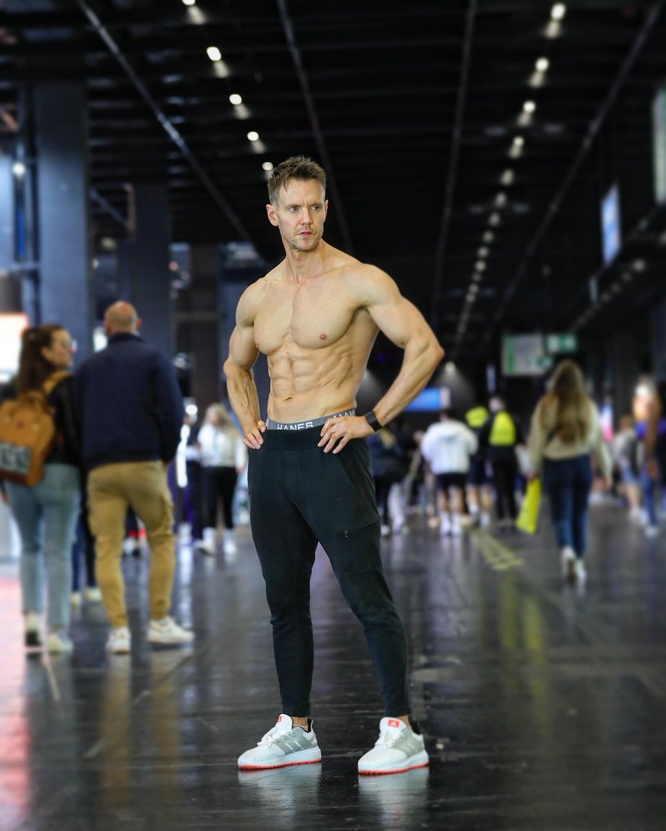 RobRiches's tweet photo. FIBO was a blast! First time in Germany in 17 years, Europe in 6. Love the passion here for strength + fitness. Grateful I stayed dedicated to this lifestyle—strong, healthy, grounded. Choose a path you’ll be proud to look back on. We all have our own journey.

41 feels great 💪🏻 https://t.co/F04kt8XL8C