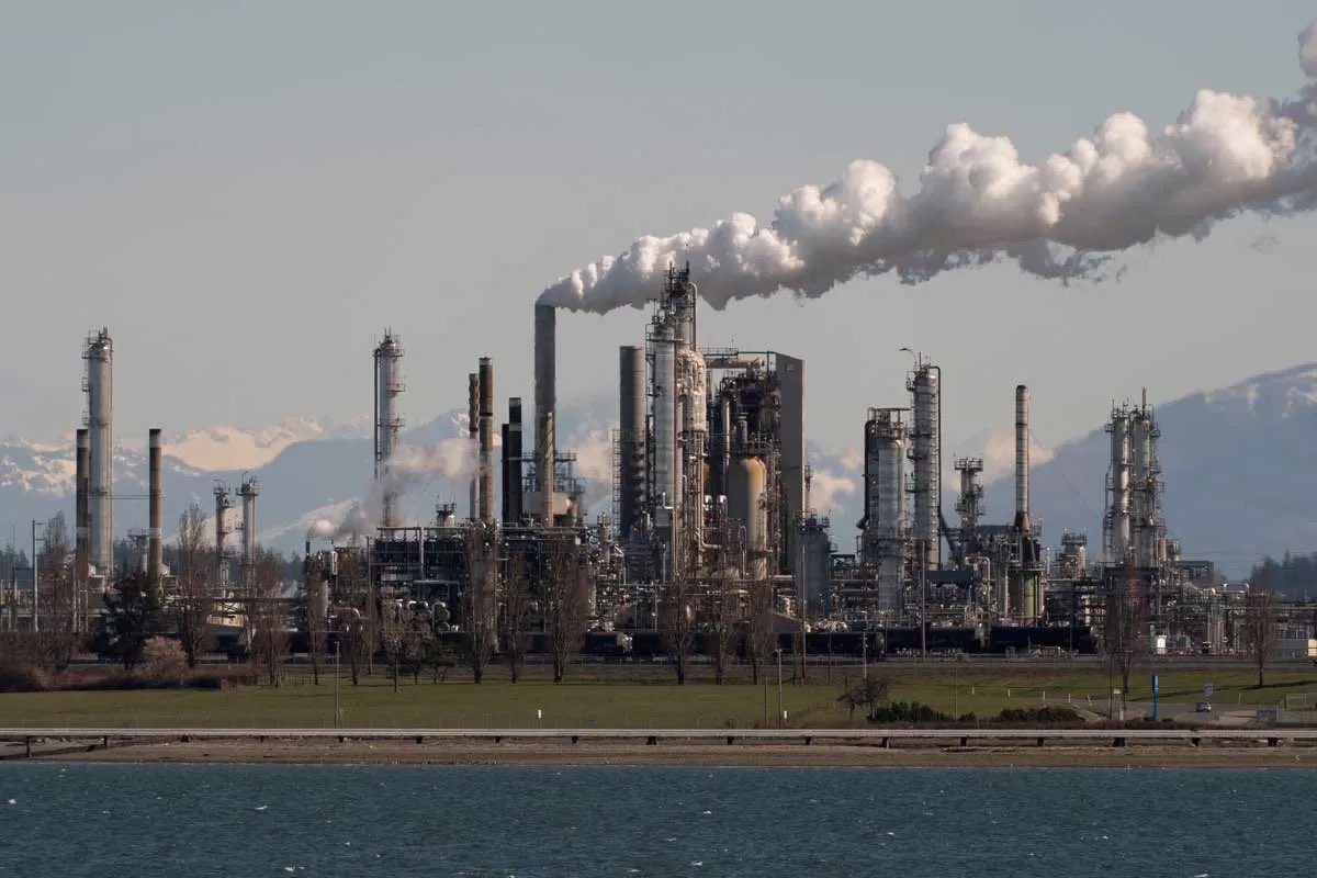 roydadnaft's tweet photo. #Iran’s #thermal_power plants set a new electricity production record in the #Iranian calendar year 1403 (ended March 19, 2025), exceeding 350 million megawatt hours (MWh), according to the Thermal #Power_Plants Holding Company (#TPPH).
https://t.co/lyYjvnULiZ https://t.co/CDCgNnAfTB
