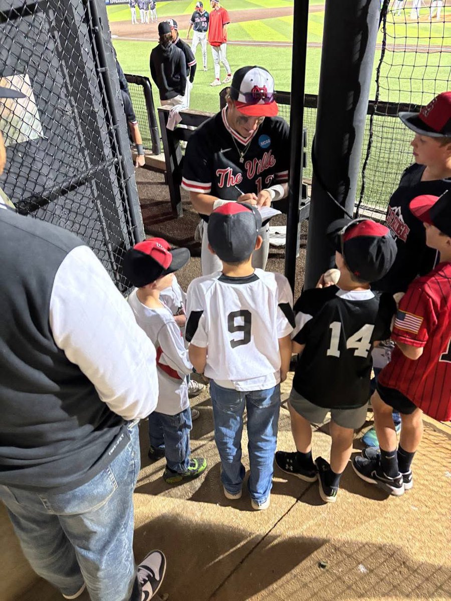 Blue Ridge Little League tweet media