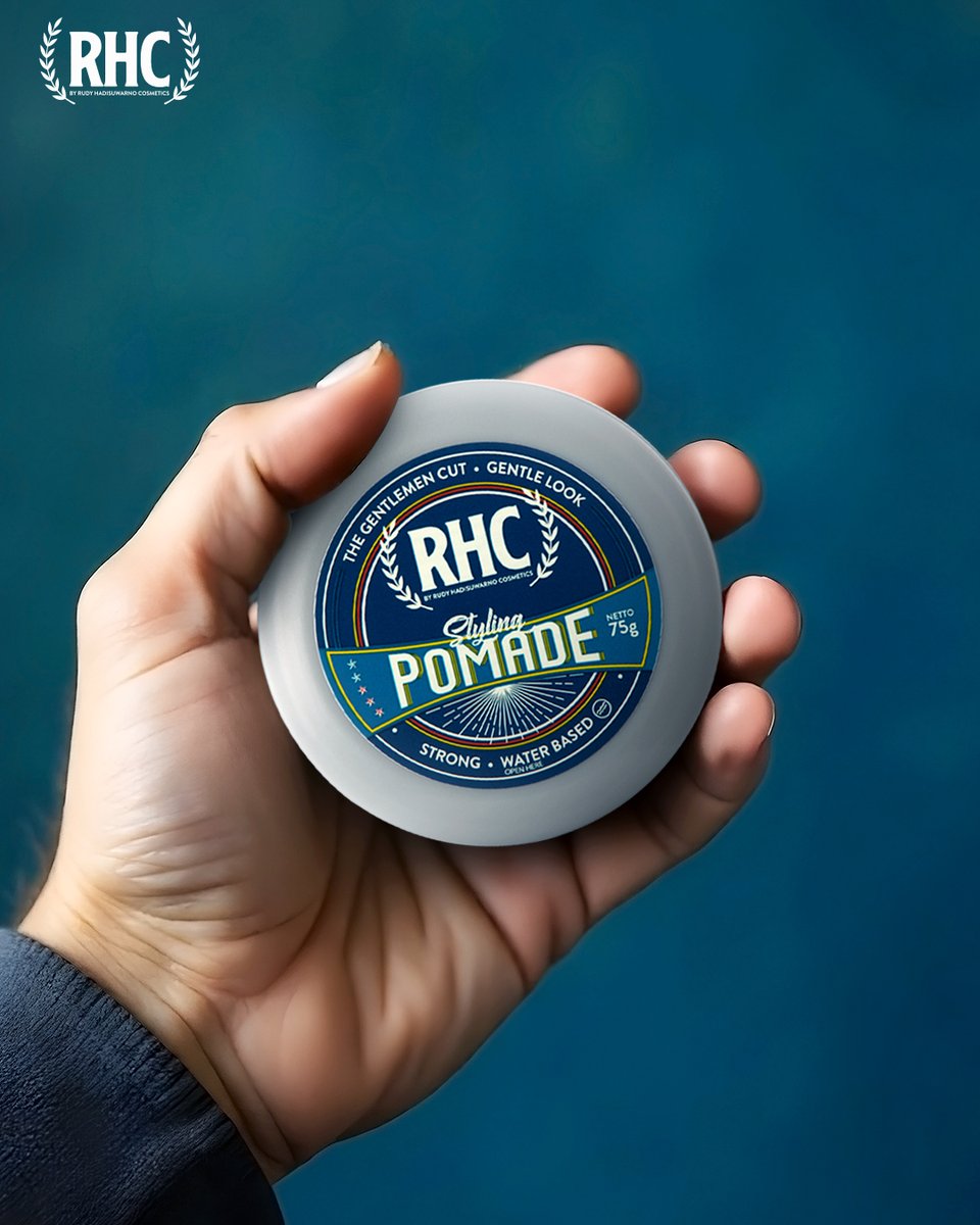 rhc_men's tweet photo. Buat lo yang pengen #GantengnyaBeda, buruan deh bro pakai RHC Styling Pomade. Selain bikin bentuk rambut lo hingga 8 jam,  juga mengandung Hydrolyzed Vegetable Protein yang bakal bikin rambut lo sehat terawat.

 #pomade #cowokganteng #ganteng #stayganteng #RHCpomade https://t.co/NJbZhnirFm