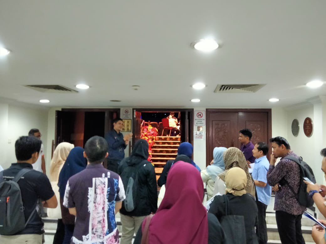 CKBA2 JKR (@ckba2_jkr) on Twitter photo Lawatan Tapak Projek Membaik Pulih & Menaik Taraf Dewan Tunku Abdul Rahman (TAR) Dan Dewan Mini di Pusat Pelancongan Malaysia (MATIC), Jln Ampang, KL Pada 17 April 2025.
<a href="/moworksmy/">Kementerian Kerja Raya Malaysia</a>
<a href="/IPJKR_Official/">JKR Malaysia Rasmi</a>
<a href="/RoslanisE/">Roslan bin Ismail</a>
<a href="/TkpkrBangunan/">PEJABAT TKPKR (Sektor Bangunan)</a>
<a href="/IEsa2018/">IbrahimEsa2018</a>
<a href="/Shahrom_007/">Mohd Shahrom</a>
<a href="/IrZulkifli3/">Ir Zulkifli Abdul Rashad</a>
<a href="/BaizuraSBMN/">Siti Baizura binti Mohamad Noor</a> Lawatan Tapak Projek Membaik Pulih & Menaik Taraf Dewan Tunku Abdul Rahman (TAR) Dan Dewan Mini di Pusat Pelancongan Malaysia (MATIC), Jln Ampang, KL Pada 17 April 2025.
<a href="/moworksmy/">Kementerian Kerja Raya Malaysia</a>
<a href="/IPJKR_Official/">JKR Malaysia Rasmi</a>
<a href="/RoslanisE/">Roslan bin Ismail</a>
<a href="/TkpkrBangunan/">PEJABAT TKPKR (Sektor Bangunan)</a>
<a href="/IEsa2018/">IbrahimEsa2018</a>
<a href="/Shahrom_007/">Mohd Shahrom</a>
<a href="/IrZulkifli3/">Ir Zulkifli Abdul Rashad</a>
<a href="/BaizuraSBMN/">Siti Baizura binti Mohamad Noor</a>