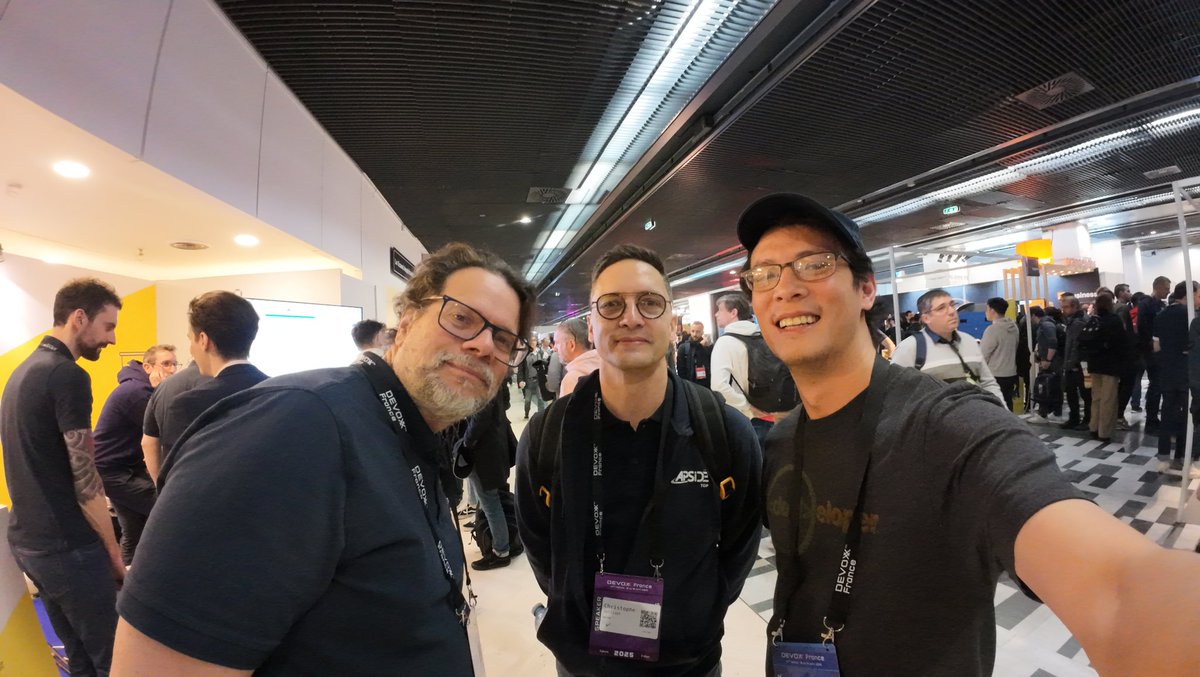 Sun S. D. Tan tweet media