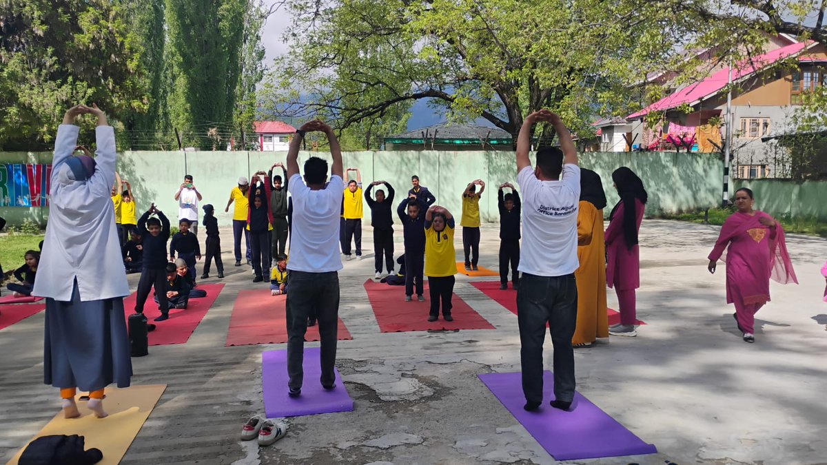 Dagger Parivaar School tweet media