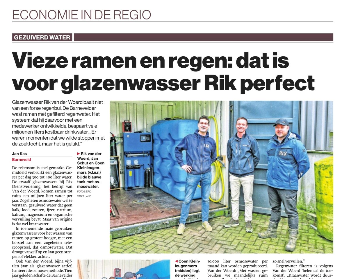 Jan Kas (@jan_kas) on Twitter photo Glazenwasser Rik van der Woerd uit Barneveld wast ramen met gefilterd regenwater. Het systeem dat hij daarvoor met een medewerker ontwikkelde, bespaart vele miljoenen liters kostbaar drinkwater - vandaag in AD Amersfoortse Courant #jankasnl <a href="/SchoonmakendNed/">Schoonmakend Nederland</a> Glazenwasser Rik van der Woerd uit Barneveld wast ramen met gefilterd regenwater. Het systeem dat hij daarvoor met een medewerker ontwikkelde, bespaart vele miljoenen liters kostbaar drinkwater - vandaag in AD Amersfoortse Courant #jankasnl <a href="/SchoonmakendNed/">Schoonmakend Nederland</a>