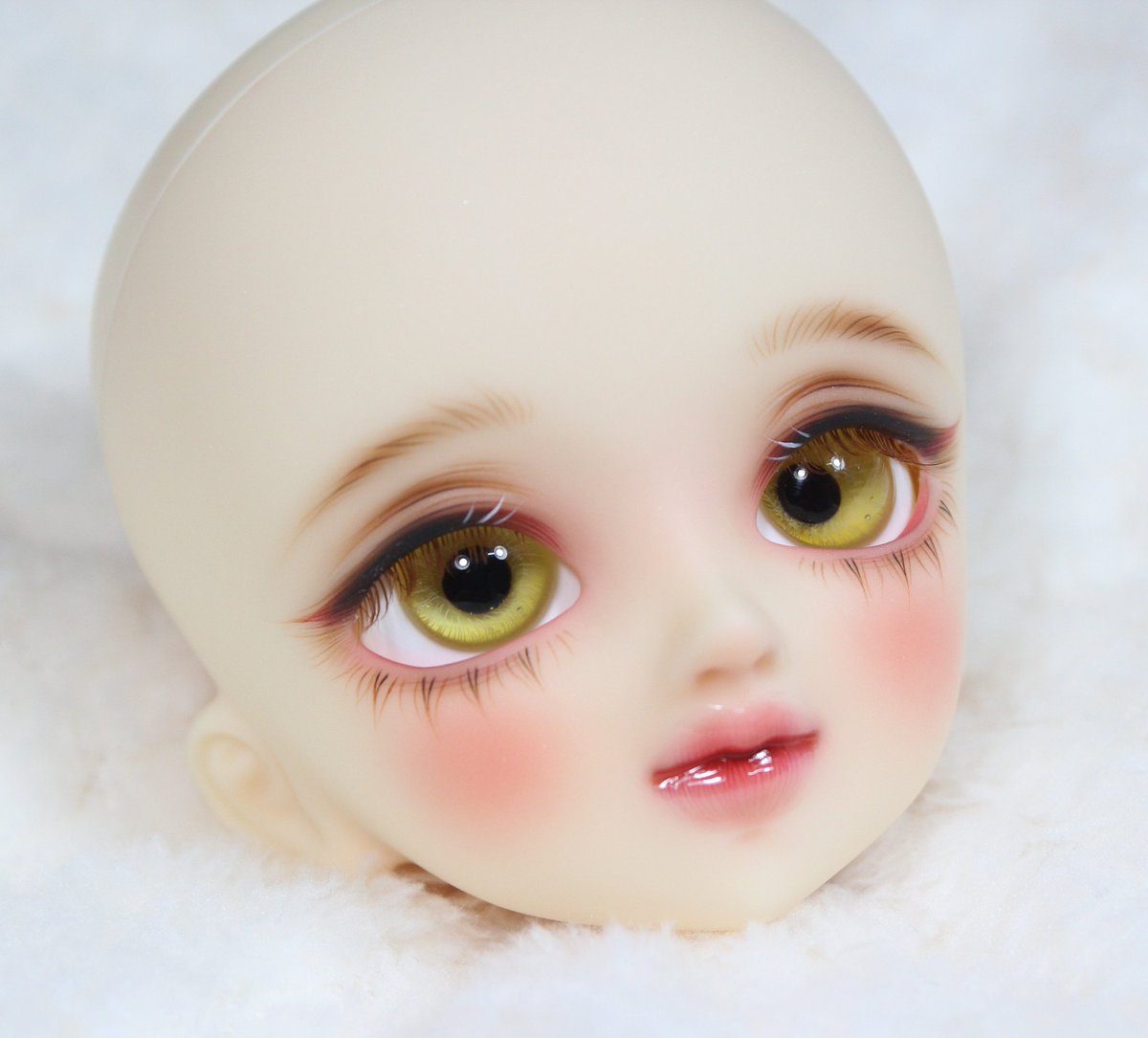 W (작업중) tweet media