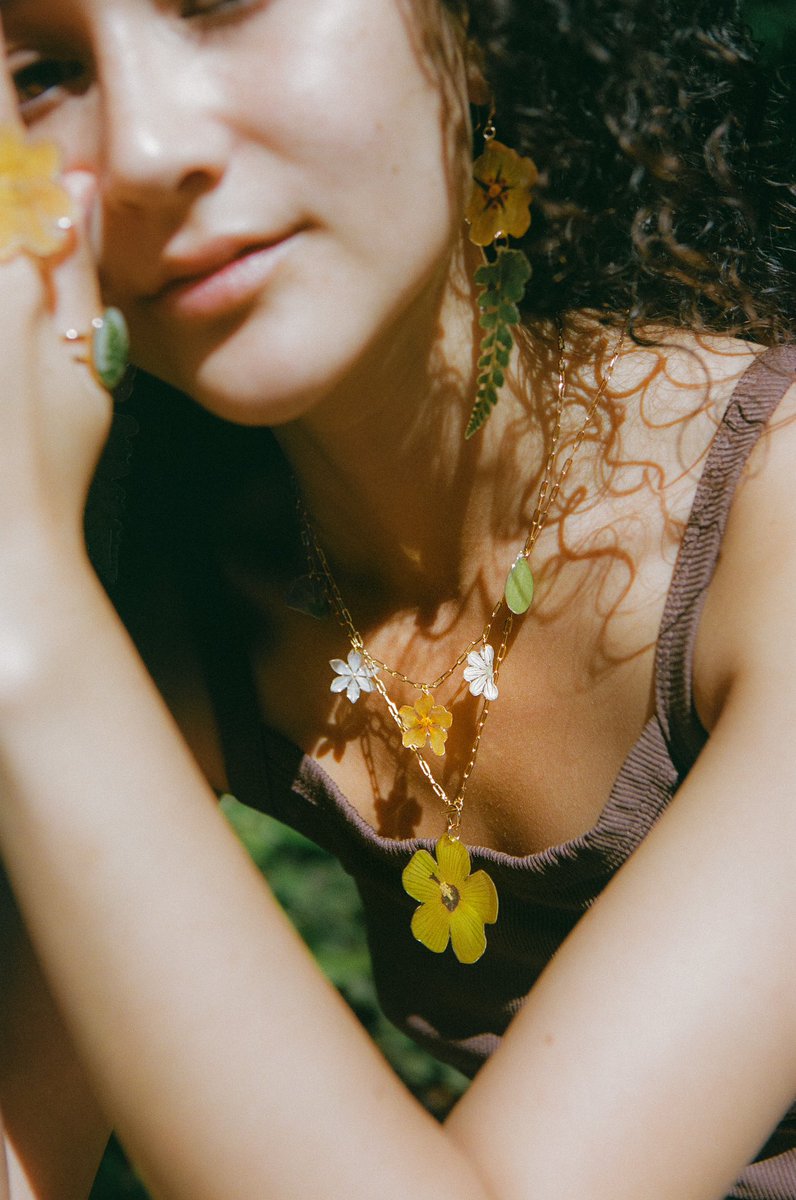 jamieedpe's tweet photo. Here’s a brand photo from a recent gallery I delivered for Pressed For Timeless🤍 Be sure to check out this local jewelry brand😊 @CM320Class #photography #brandphotography https://t.co/puAfbVJeor