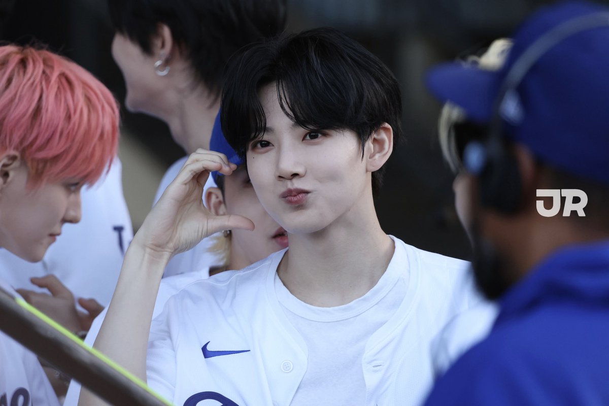 250416 🫶🏻

#JUNKYU #준규 #ジュンギュ
#TREASURE #트레저 #トレジャー
#LetsGoDodgers