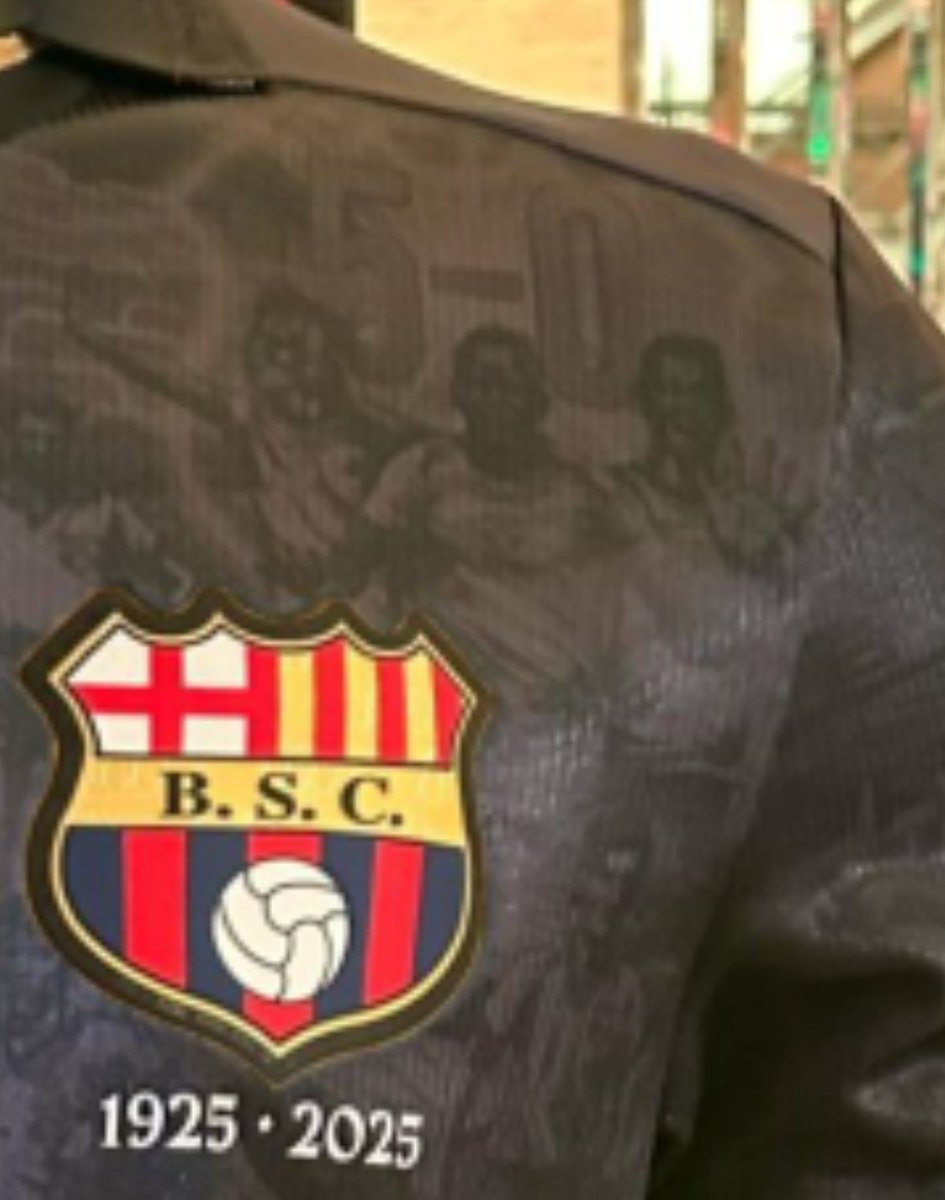 Imagina recordar en la camiseta de tu centenario un partido de 3 puntos kkkkkk.

Ya te lo he dicho torero maricon, en el clásico más importante de la historia te fuiste culeado.

Nunca nada te va a quitar ese clavo.