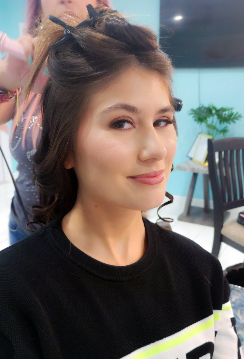 All smiles 😁 #behindthescenes today shooting stunner <a href="/xxxCharlotteMae/">charlotte Mae</a> for <a href="/TeamSkeet/">TeamSkeet</a>

Stay tuned for this up &amp; cumming 💦 #DadCrush scene w/ 🍆 <a href="/NickyRebelXXX/">Nicky Rebel :: Professional Step-Actor</a>

#BTS #HMUA #MUA #TeamSkeet #POV