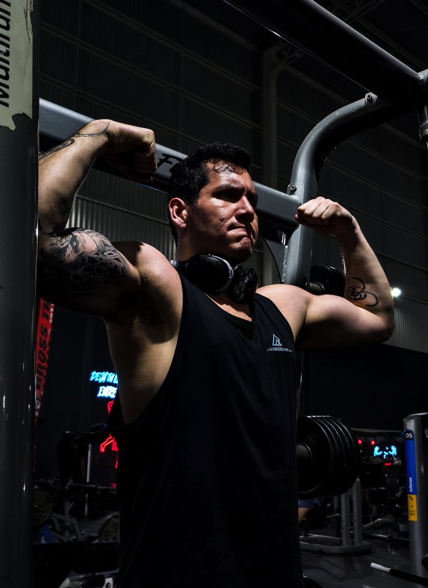 YairTYS's tweet photo. Alo, flacow...
Día 2 subiendo una fotito de diario 🥰, avanzando vamos

#gym #fitness #fit #gymrat https://t.co/bEuBmpvePZ