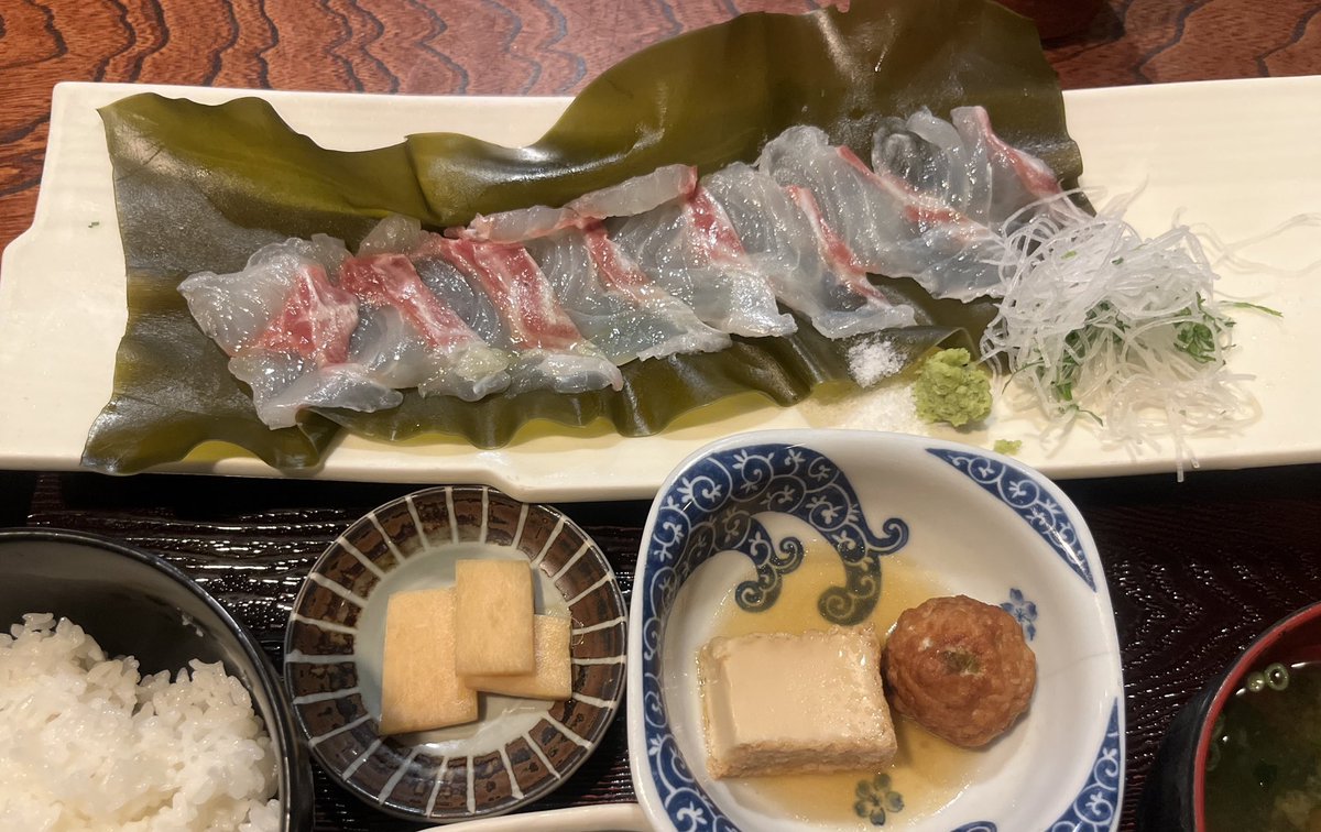 sa_klimt's tweet photo. #今日の柵ランチ
おひさ〜🐟 https://t.co/pHXR2sgShV