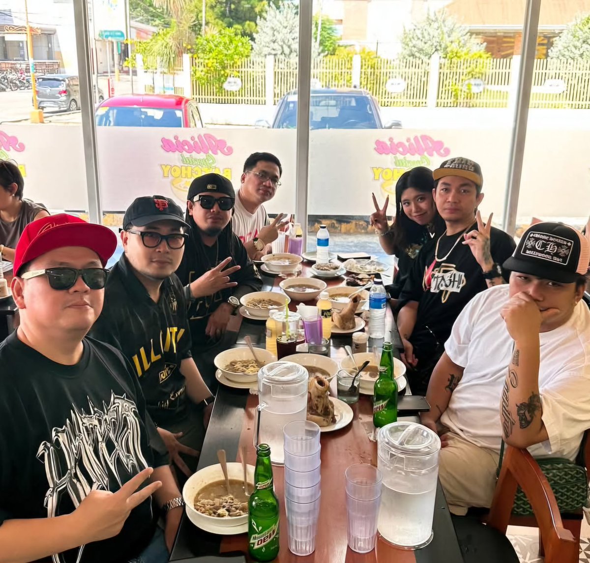 AurelioRicoLop1's tweet image. The good batch.

#Batchoy